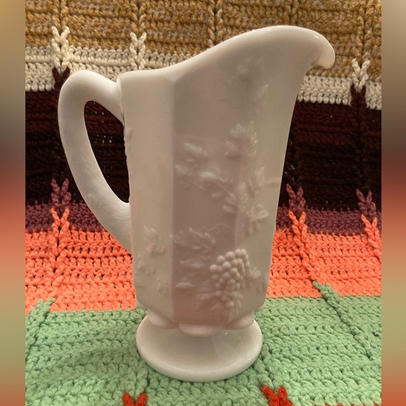 Vintage Westmorland Milk Glass Embossed Grape Pattern Pitcher - Picture 1 of 15